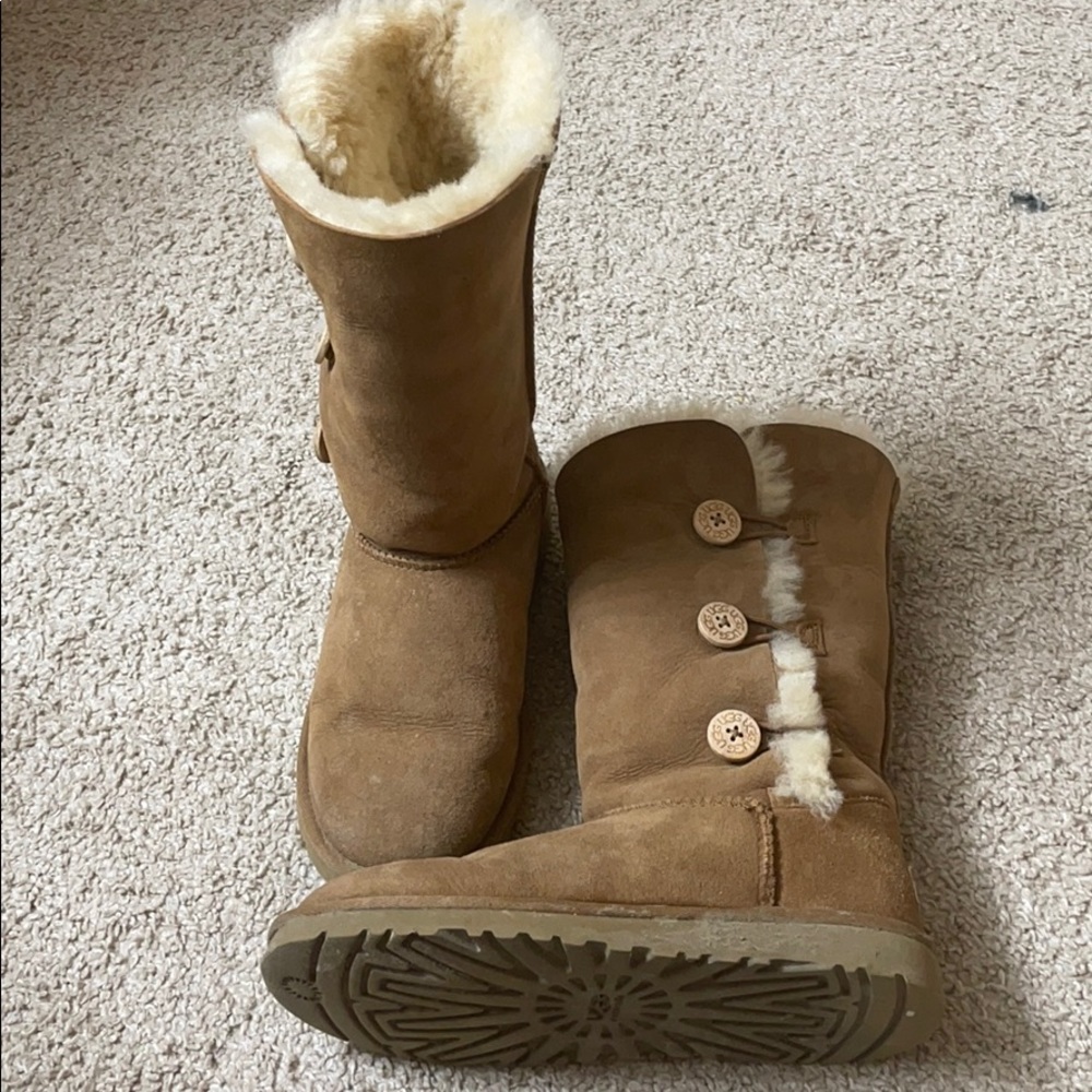 tall chesnut bailey button UGG boots